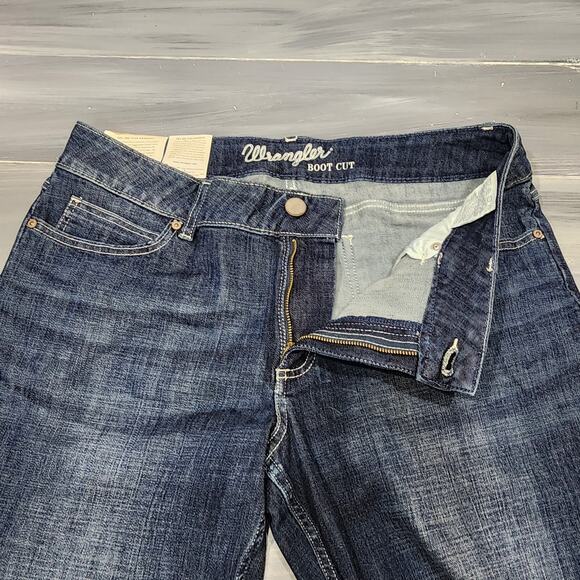 Wrangler Boot Cut Jeans Dark Wash 15/16 x 34 Mid rise - Picture 3 of 10